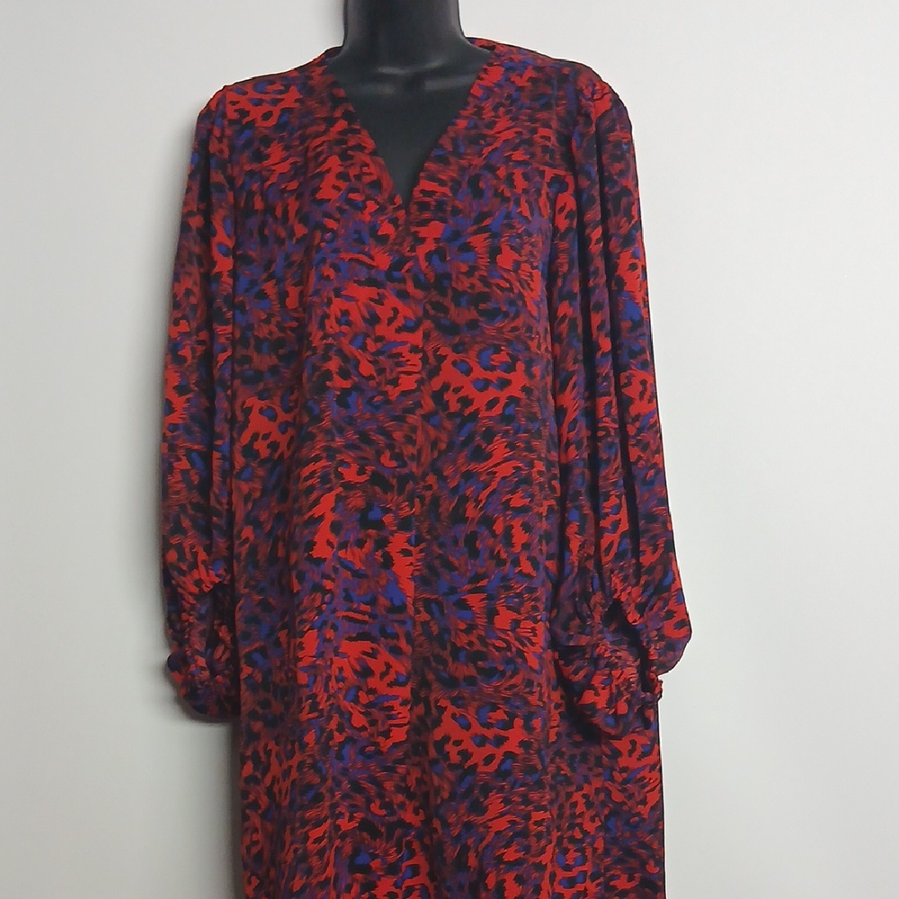Jodifl Women Vibrant Red Blue Patterned Dress size Medium NWT - Picture 1 of 7